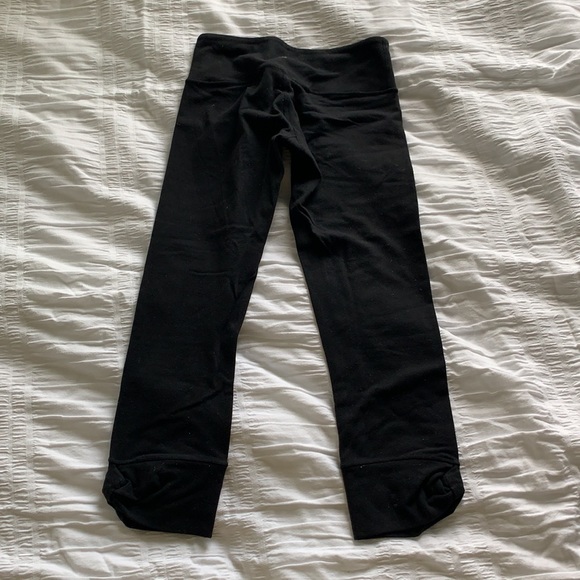 Lululemon black crop leggings - Picture 2 of 2